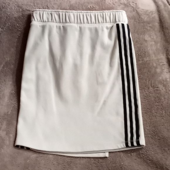 Adidas PEACH skirt XS (855) - Picture 5 of 7